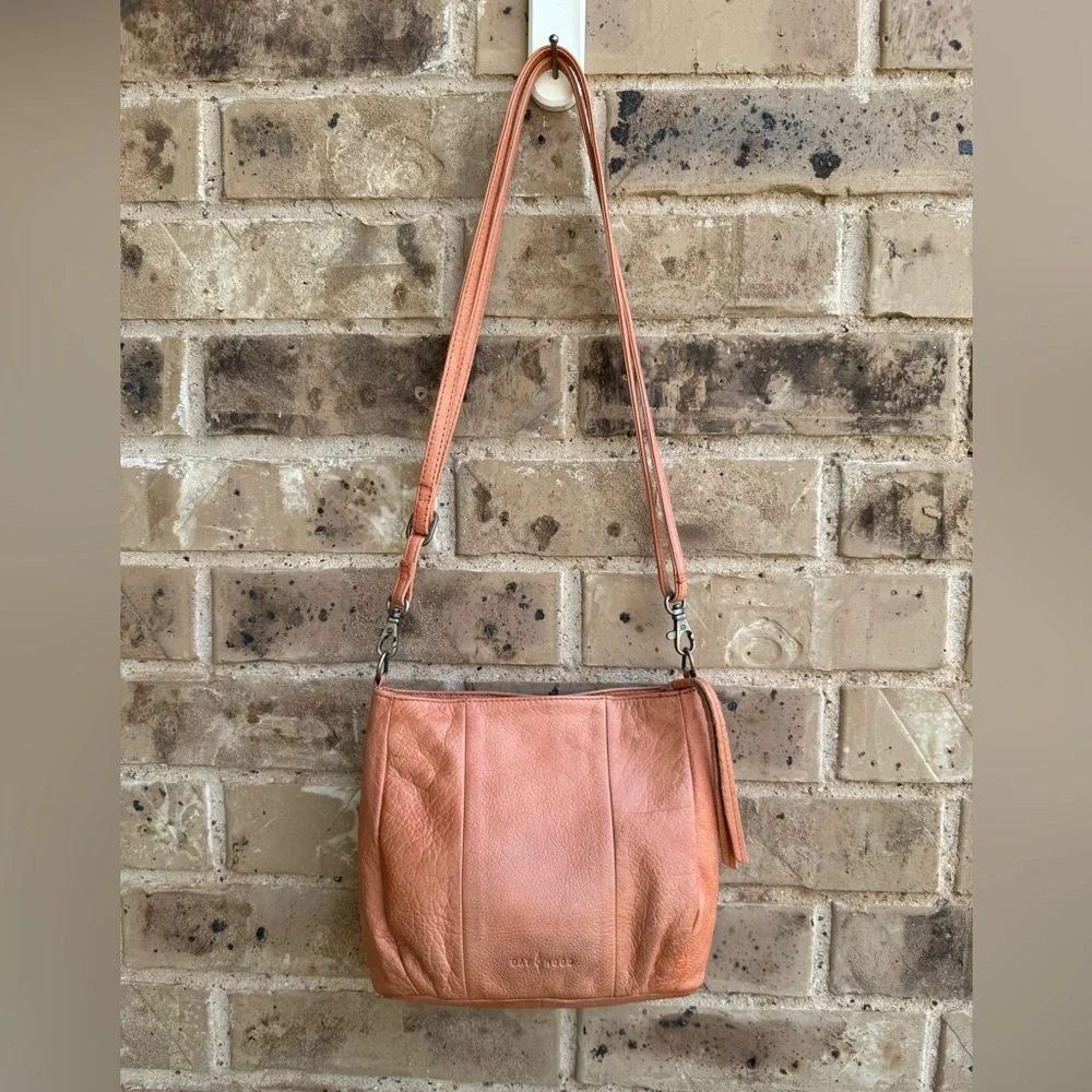 Day and Mood leather Peony Crossbody bag woven design - Picture 5 of 13